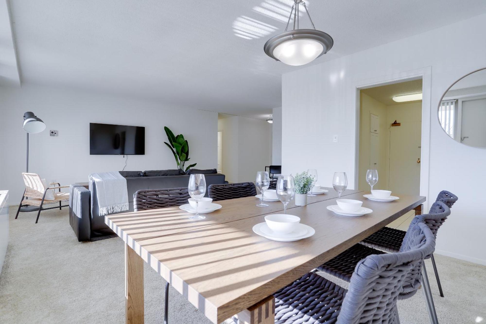 Spacious 2 Bedrooms Apt @Crystal City With Gym Arlington Exteriör bild