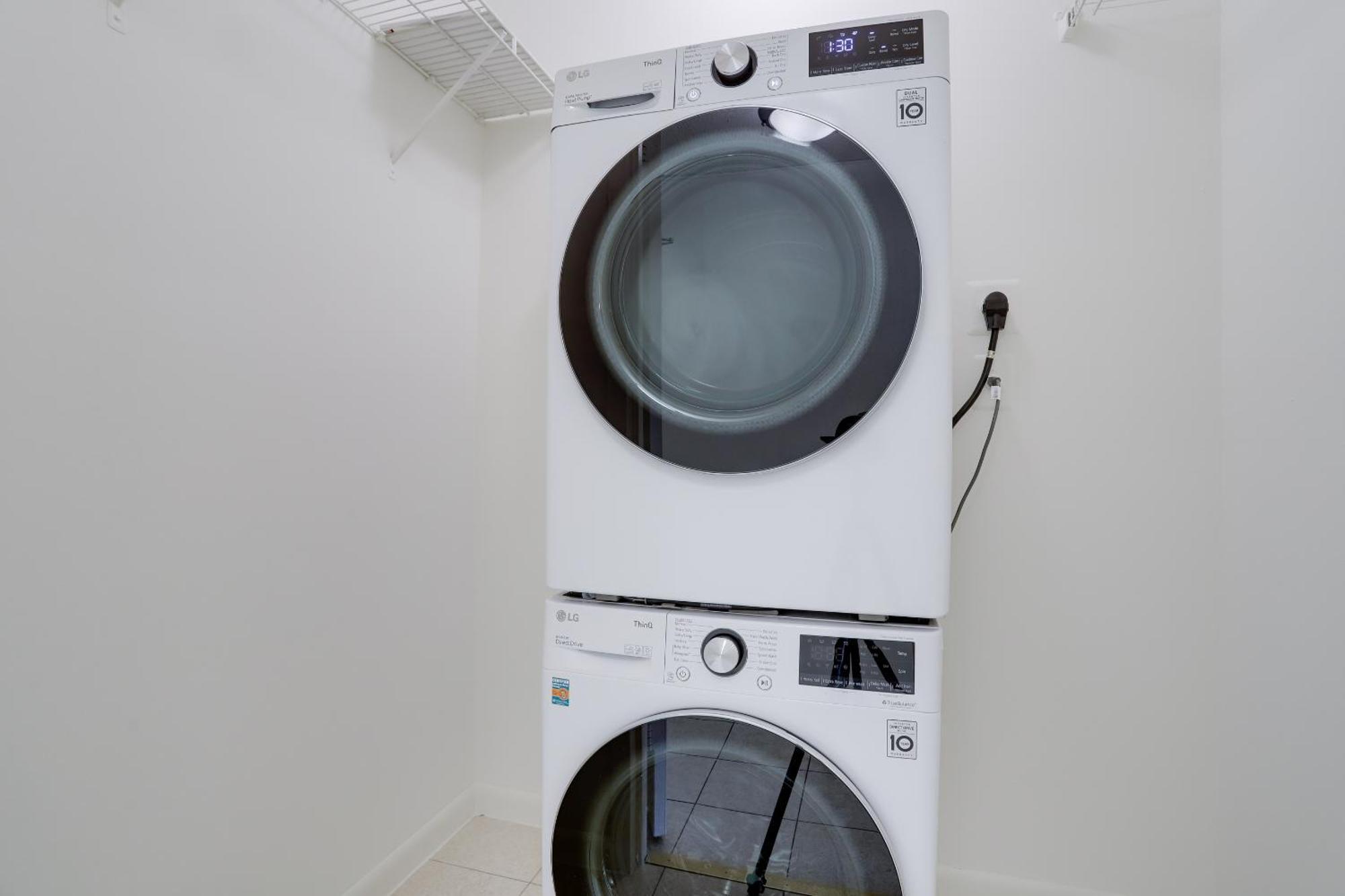 Spacious 2 Bedrooms Apt @Crystal City With Gym Arlington Exteriör bild