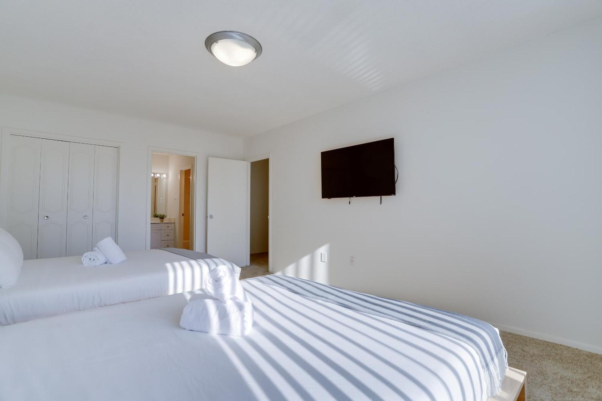 Spacious 2 Bedrooms Apt @Crystal City With Gym Arlington Exteriör bild